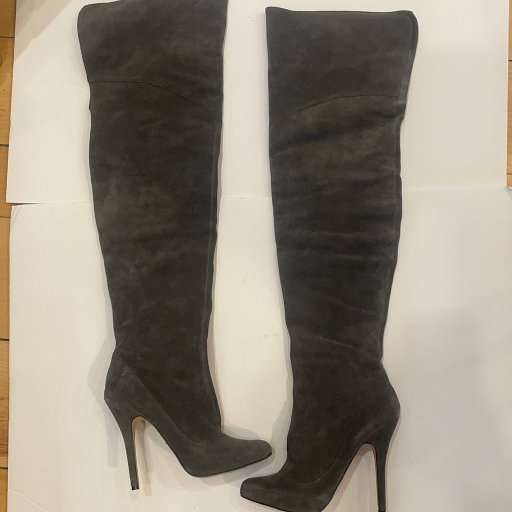 Over the knee long suede boots